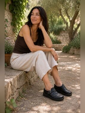 Born Black Leather Mary Jane Comfort Shoes Women’s EU 39 US 8.5 Wide Hook Strap